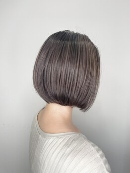 ラフ 森下の写真/大人女性の魅力を引き出すグレイカラー。艶感のある仕上がりに導きます♪【森下駅徒歩1分】
