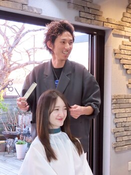 グラフ(Graph 'puppet)の写真/ワンランク上のスタイルを提案◎「ハイトーンでも美髪でありたい」そんな大人女性の願いを叶えます。