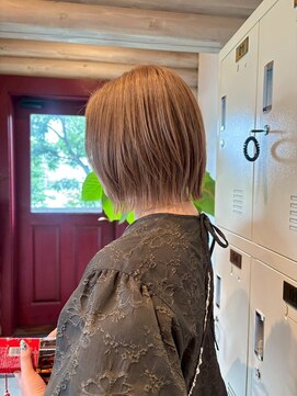 クレエ ヘアー デザイン(creer hair design) ベージュカラー大人可愛いひし形前下がりショートボブカット