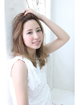 フェリシータ 緑地公園店(felicita) 外国人風ハイトーンアッシュ♪エフォートレスミディ