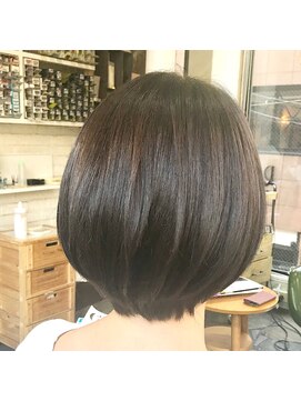 チェコリル(Cyecoril) 【リアルお客様スタイル】シンプルショートボブ