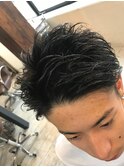 ２０代３０代ビジネスメンズツーブロック刈り上げショート