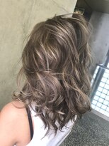 キー(kｅｙ)&nbsp;アッシュグレージュ