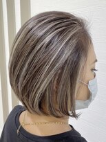 ブラウン(Brown) まるっと可愛いボブ×白髪ぼかしハイライトカラー