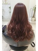 透明感と艶がキレイなボルドーピンクのヘアカラー