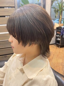 アール(R) えりあし長めのマッシュウルフ