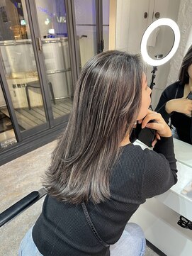 ブレンド 渋谷(BLend) マチルダボブ前髪ハイライトグレージュ