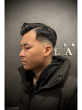 バーバークラシックス(BARBER CLASSICS) サイドパートスタイル/スキンフェード/バーバースタイル