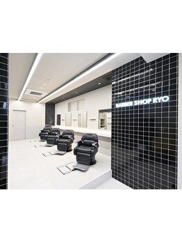 桜新町で人気のサロンが池尻にOPEN！カジュアル~ビジネスまで幅広いスタイルをご提案します。