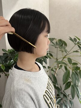 クム 横浜(qumu) ミニボブ×シースルーバング qumu横浜