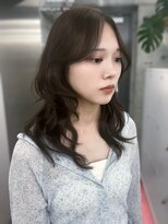 エヌアイ オモテサンドウ(ni omotesando)&nbsp;透明感たっぷりオリーブブラウン