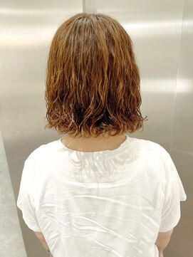 リアン(Lian) 波巻きボブパーマデザイン