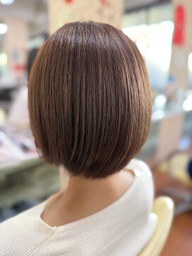 アークスヘアー 20代30代40代髪質改善肩ラインミルクティベージュ透明感