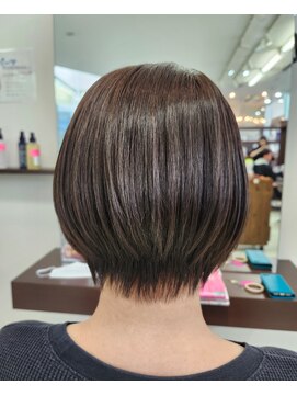 ラグゼヘアカミヤ 菊川店(luxe hair CAMIYA) ショートボブ