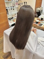 フーチー クーチー アマティー 豊中店(FUCHI KUCHI amati)&nbsp;@fuchi_kuchi.okada［豊中,髪質改善ベージュ/ヘーゼルベージュ］