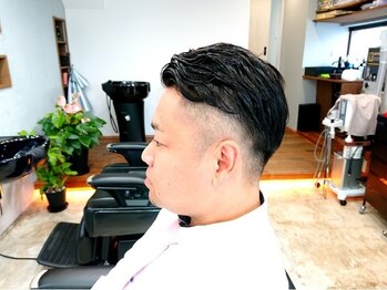 メンズヘアーモネ(men's hair MONE)の写真/【守口】スタイリングでON/OFF切り替えできるBARBERスタイルをご提案！プライベート～ビジネスシーンまで◎