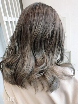 アッシュ系カラー L ヘアーデザイン サンニイイチヨン Hair Design 3214 のヘアカタログ ホットペッパービューティー