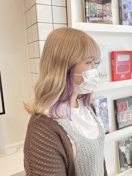 エイトヘアー(8 HAIR) ブロンドカラー×インナーバイオレット