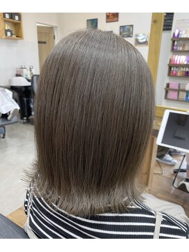 ルッカヘアガーデン バイ ラッシュゴールド(RUCCA HAIR GARDEN by LUSH GOLD) 外ハネ