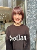 耳掛けショートボブ/襟足束感ショート/アッシュベージュ