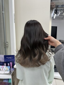 アライブ ハラジュク(ALIVE harajuku) 【ALIVE yu-ki 自然な繋がりのグラデーションカラー】