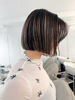 ノラ ウメダ(NORA UMEDA)&nbsp;アンブレラカラーハイライトボブバレイヤージュホワイトブリーチ