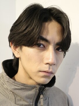 バイフィフス 原宿/表参道(by fifth) ニュアンスパーマカルマパーマセンターパートウルフコンマヘア