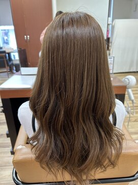 デビュー ヘアーメイク ホワイトグレージュ/デジタルパーマ/チェリーブラウン/宜野湾