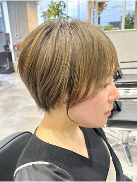 ソヨン 本厚木店(SOYON) 小顔ショート/もみれ毛/前髪カット/ミルクティベージュ/本厚木