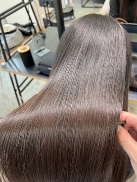 ラヴィエ(RAVIE) 【半田・髪質改善】縮毛矯正/トリートメント/マンツーマン