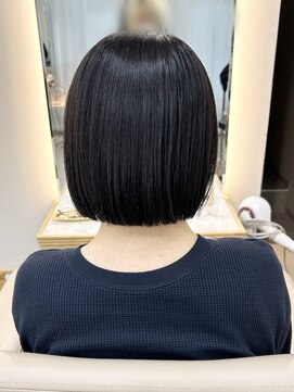 エレノア 渋谷公園通り店(Eleanor) パッっとボブ