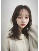 ハウス(HOUSE)&nbsp;柔らかく動くレイヤーと軽やかな前髪で、自然に小顔見え◎