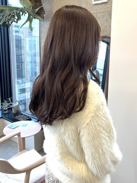 シロ 大名2号店(SiLO) ベージュブラウン×やわらか質感