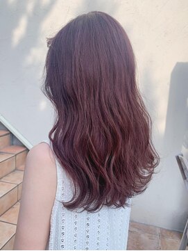 エトランジェ(Etrange) ピンクベージュ／ダブルカラー／ふんわりロング20代