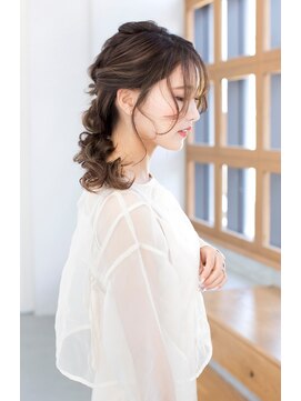 トティア 福島(Totia) 【Totia福島】こなれヘア×大人アレンジ