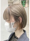 ブリーチ ブリーチカラー デザインカラー ベージュ ミルクティー
