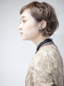 アッシュ 清瀬店(Ash) 10代20代30代『前髪短めハイライトショート』Ash清瀬店