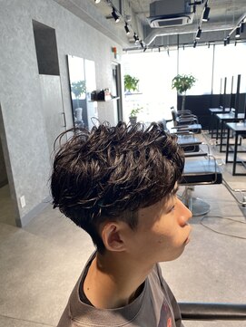 スタッド 松戸(stud. Men‘s) アップバングパーマ