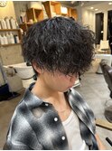 束感多め　シャドウパーマ　ワックス仕上げ