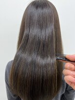 セル(CELL)&nbsp;髪質改善　オリーブベージュ　赤み消しカラー　艶カラー