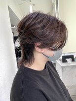 ポプルス(popls)&nbsp;センターパートウルフ/カルマヘア/ウルフカット/毛流れヘア