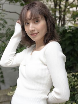 シンシ(Cinci) ミディアムレイヤー