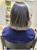 ダークブラウン