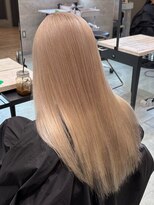 ルーブ トウキョウ(Loob. TOKYO)&nbsp;透明感溢れる　"ホワイトベージュ"