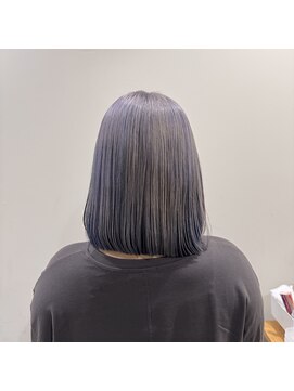 アン(Hair make un) ネイビーブルー＆シルバー
