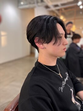 サロン(SALON) 刈り上げセンターパート