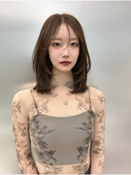 フォート(FORT) m05_グレーージュ/レイヤー/モテ髪/ブリーチなしカラー