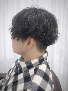 ウィロー(WILLOW) 【WILLOW京橋】メンズカットニュアンスシャドウパーマ(中原由貴)