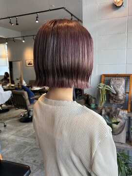 ヘアーループセラデザインワークス(Hair ruup Sela design works) ラベンダーグレージュ × 切りっぱなしボブ