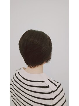 ニューカンヌ 美容室 ショートボブ
